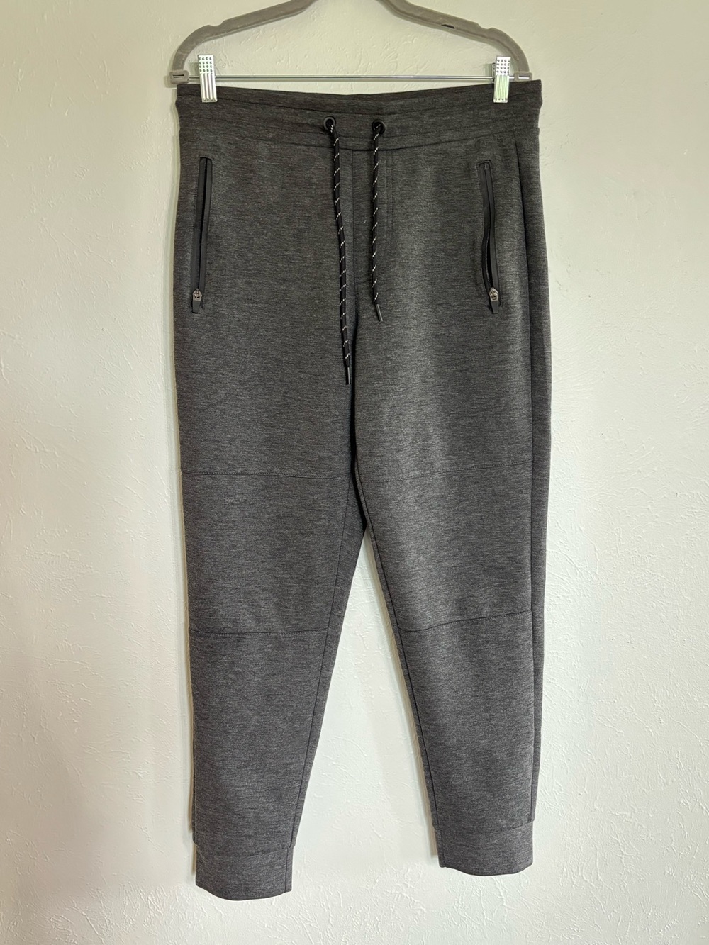 Aeropostale Men's Dark Gray Jogger Sweatpants with Zippered Pockets